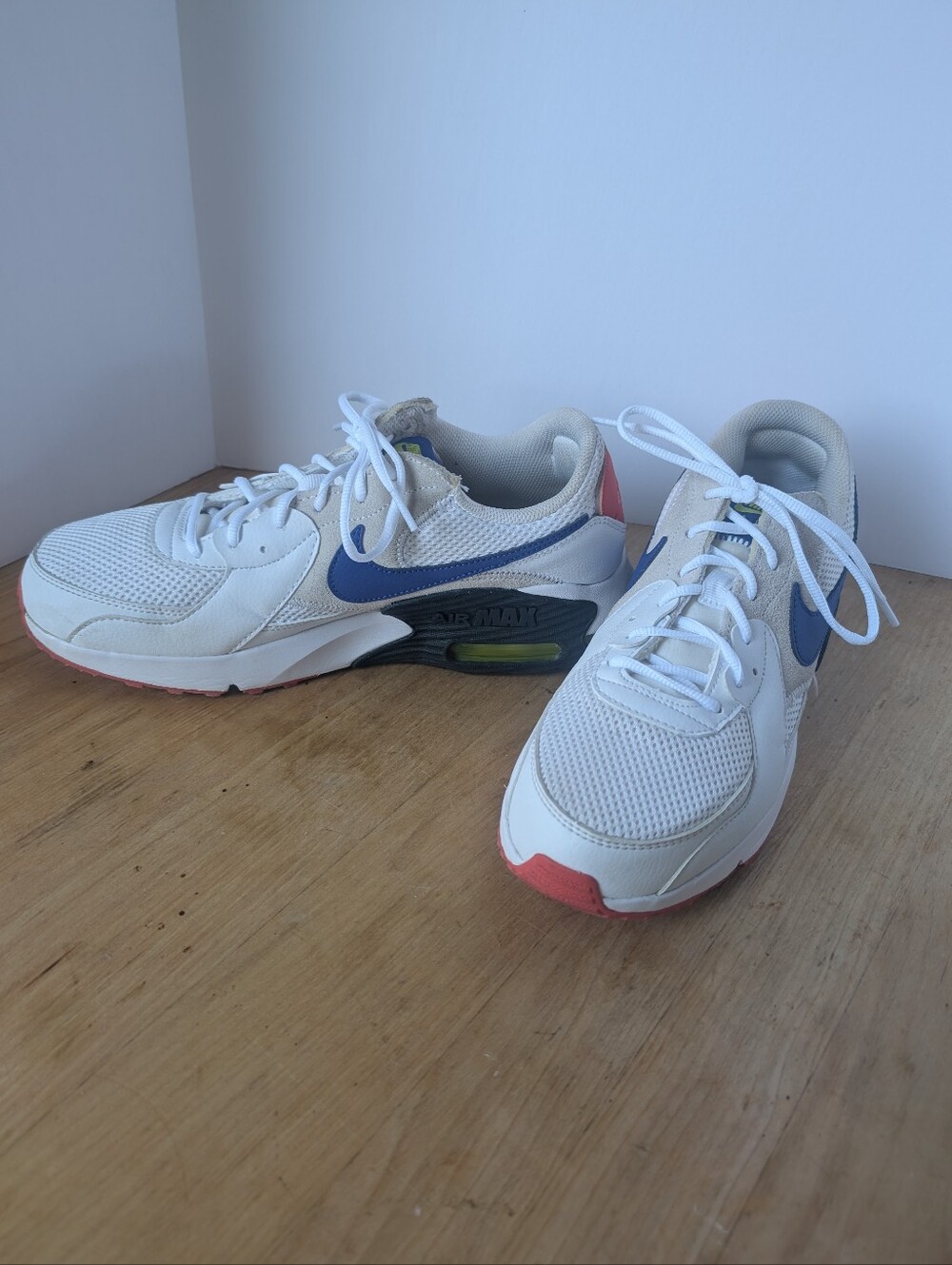 Nike Air Max Excee in White and Hyper Blue Shoes  Sneakers Mens Sz 9.5 Womens 11